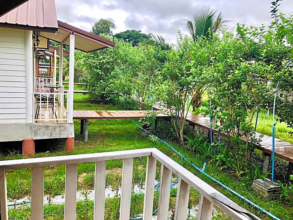 Baan Thung Home Stay