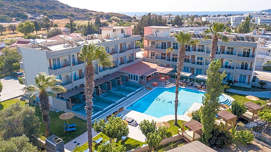 Dias Studios & Suites