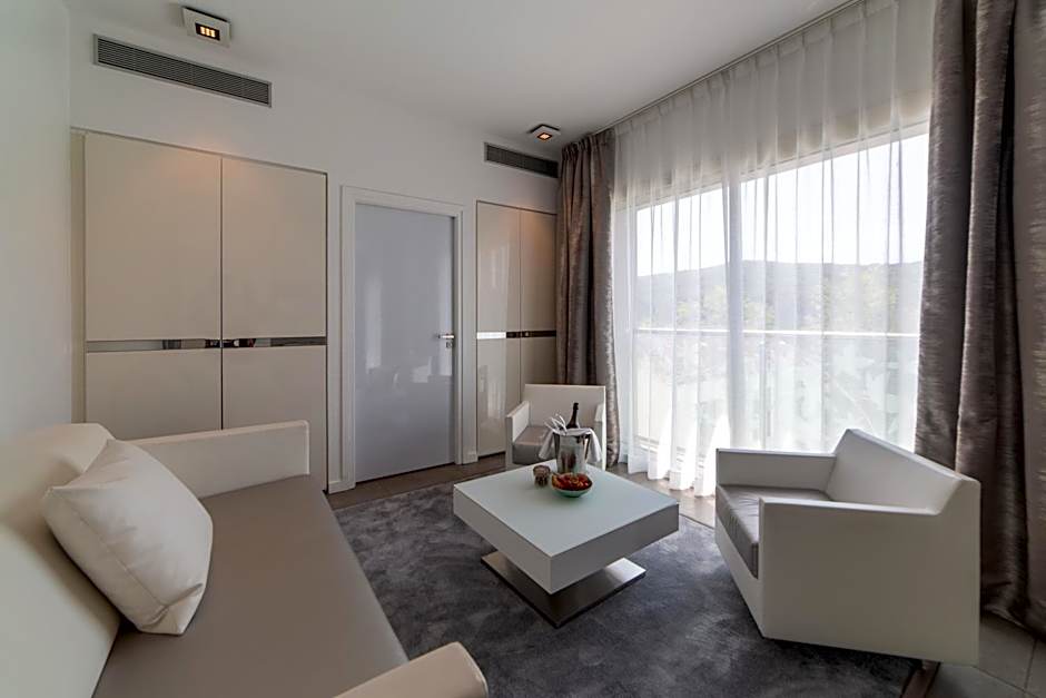 Kube Hotel St Tropez