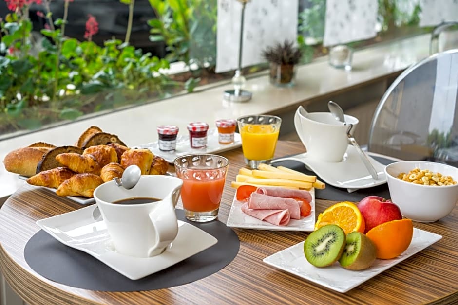 The Originals City, Hotel Napoleon, La Roche-sur-Yon (Inter-Hotel)