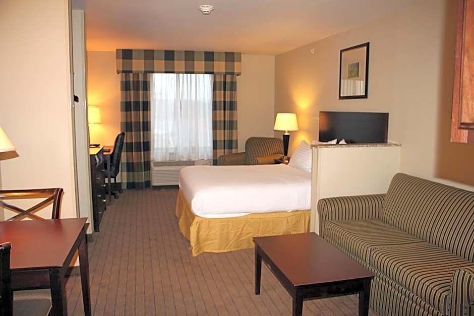 Holiday Inn Express & Suites Syracuse North - Airport Area by IHG