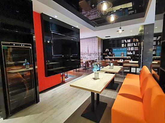 Lan Yu Hotel (Guangzhou Yongqingfang Shangxiajiu Pedestrian Street Branch)