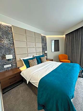 Deluxe Double Room with Shower