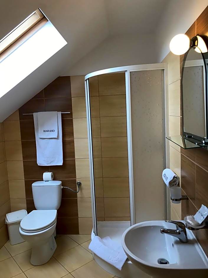 Hotel Marand