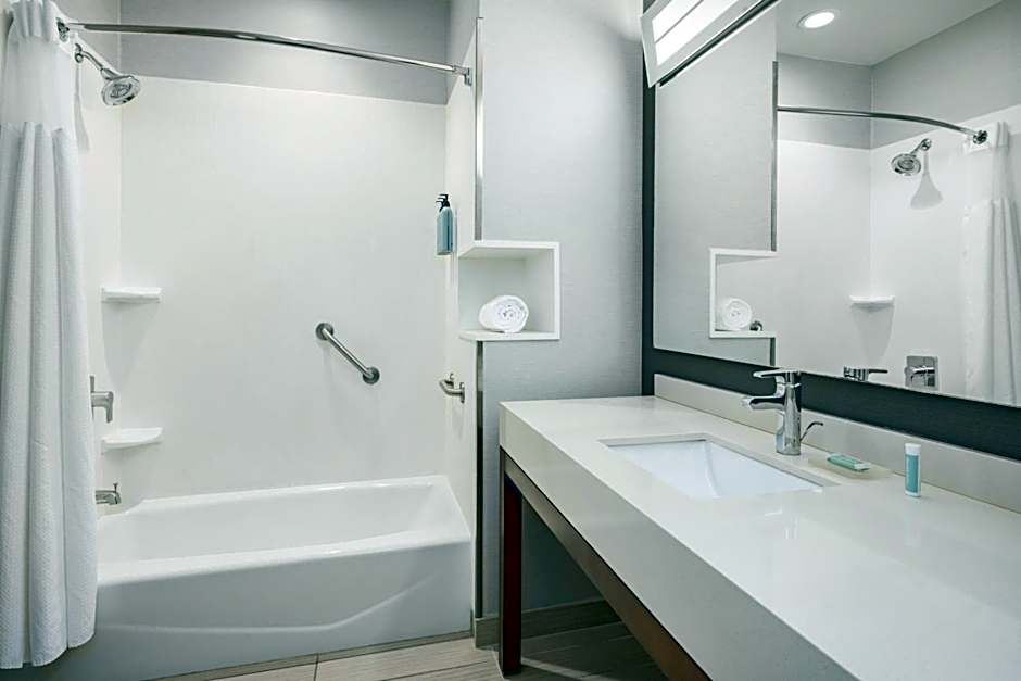 Courtyard by Marriott Auburn