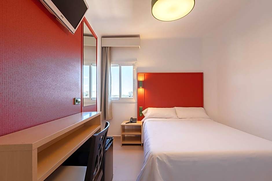 The Red Hotel - Adults Only