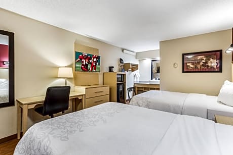 Deluxe 2 Full Beds Smoke-Free