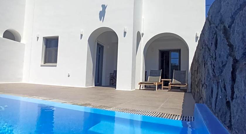 Amphitrite Suites Santorini