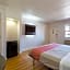 Motel 6 Dallas Market Center
