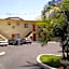 Paradise Inn & Suites
