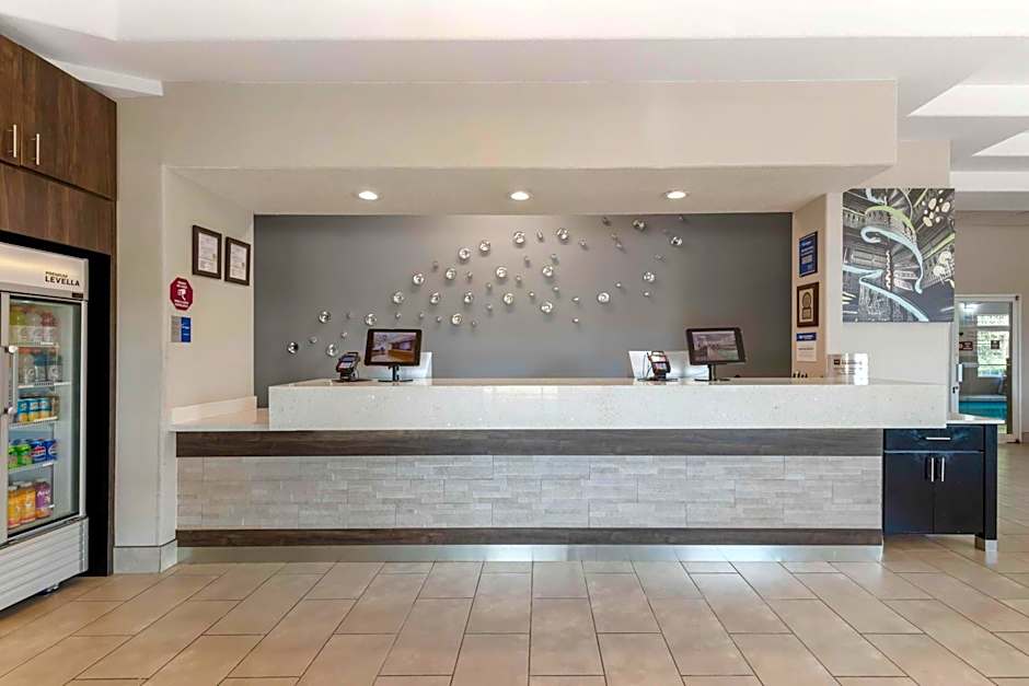 Best Western Plus Des Moines West Inn And Suites