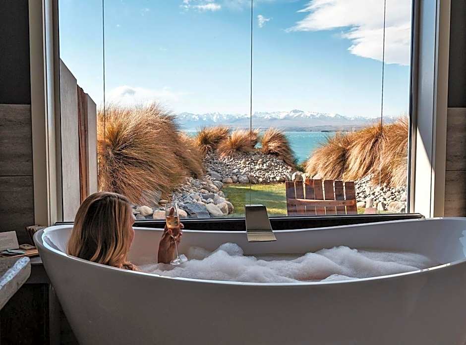 Lakestone Lodge