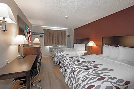 Deluxe 2 Queen Beds Smoke-Free