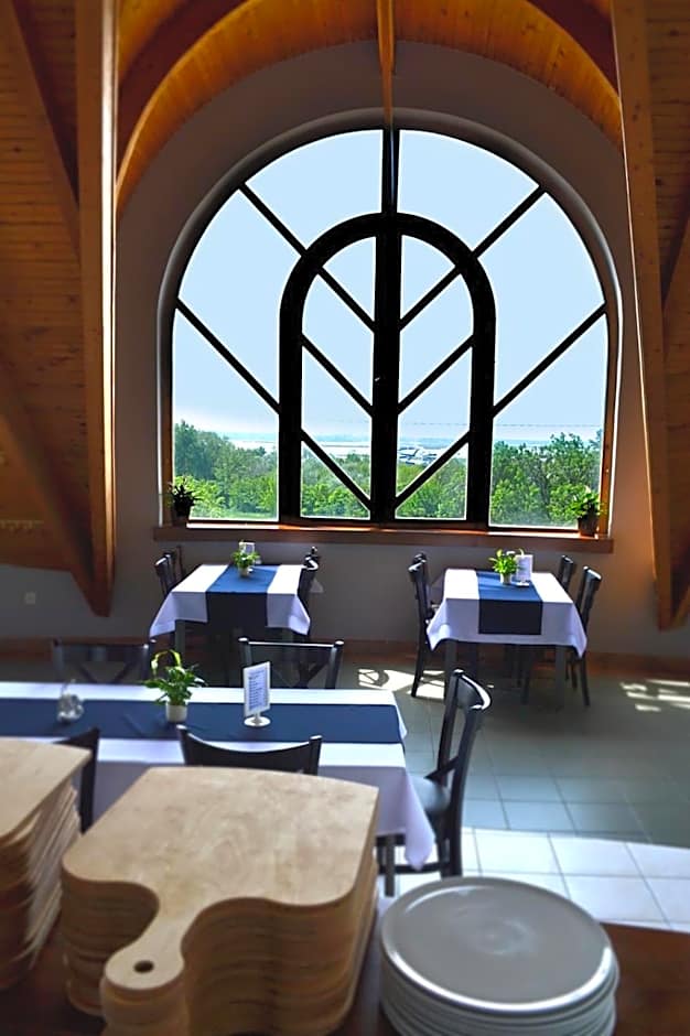 Tekergő Motel és Étterem