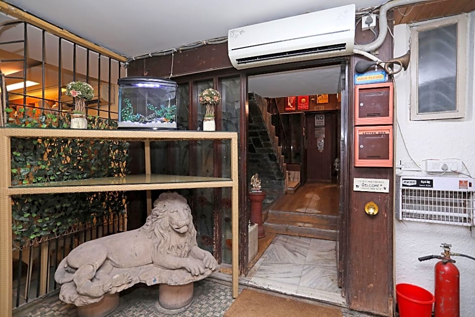 OYO 1219 Hamilton Hotel