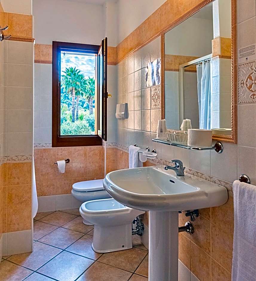 Residence con piscina a Sos Alinos