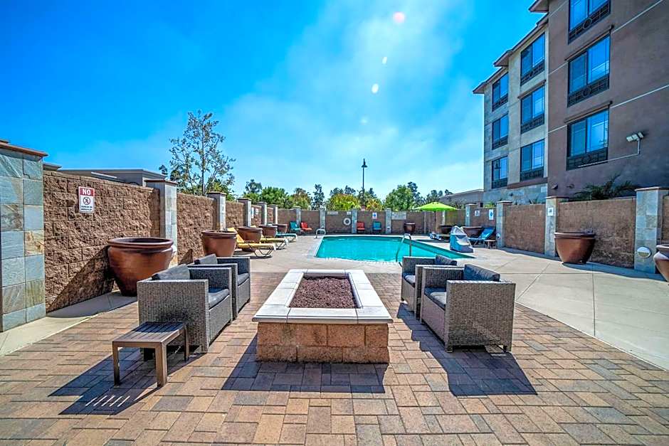 Country Inn & Suites by Radisson, Ontario at Ontario Mills, CA