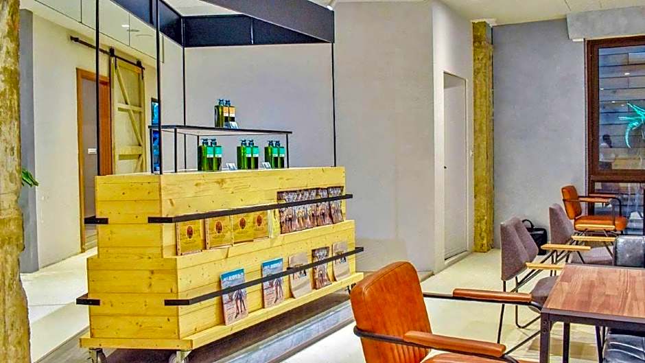 Sparrow Hotel