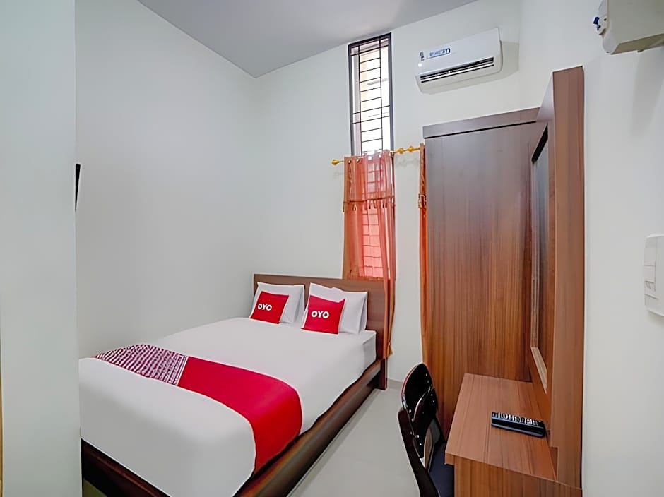 RedDoorz @ Teratai Homestay Medan Amplas