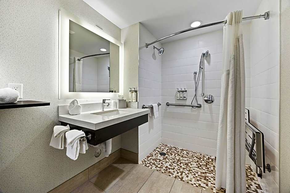 Holiday Inn Express Sunnyvale - Silicon Valley By IHG