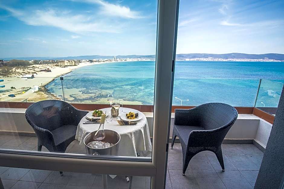 Paradiso Dreams Hotel