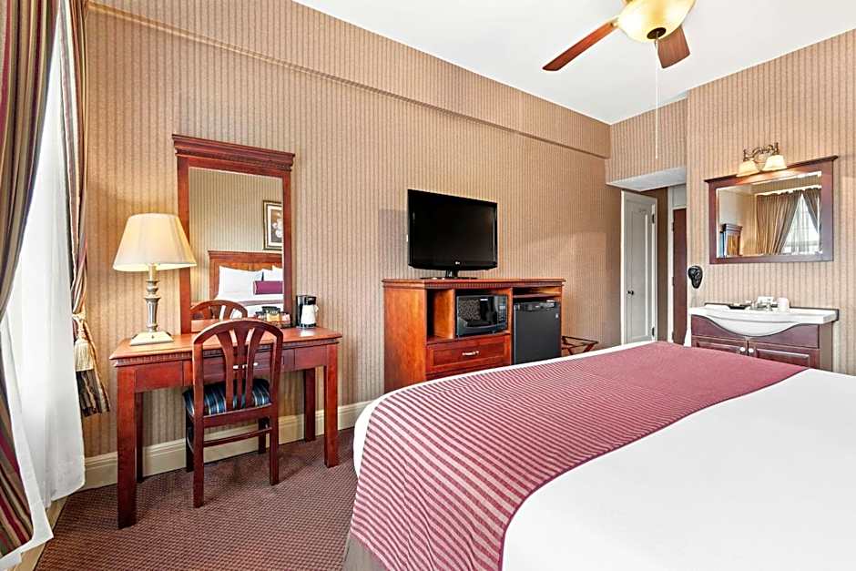 Genetti Hotel, SureStay Collection by Best Western