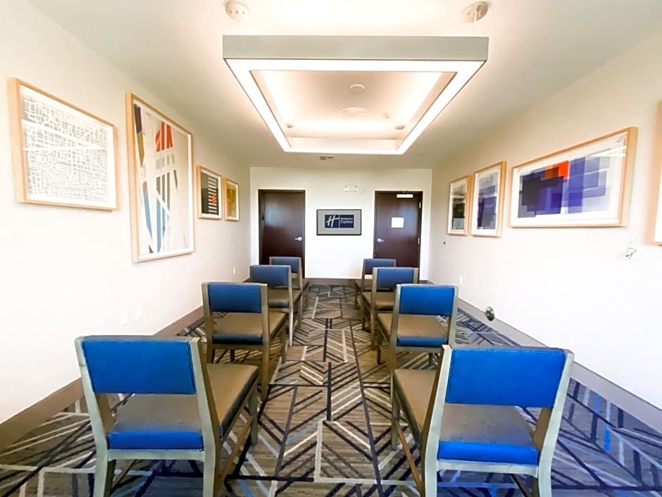 Holiday Inn Express & Suites Frazier Park By IHG