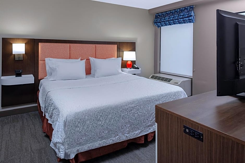 Hampton Inn Woodbridge