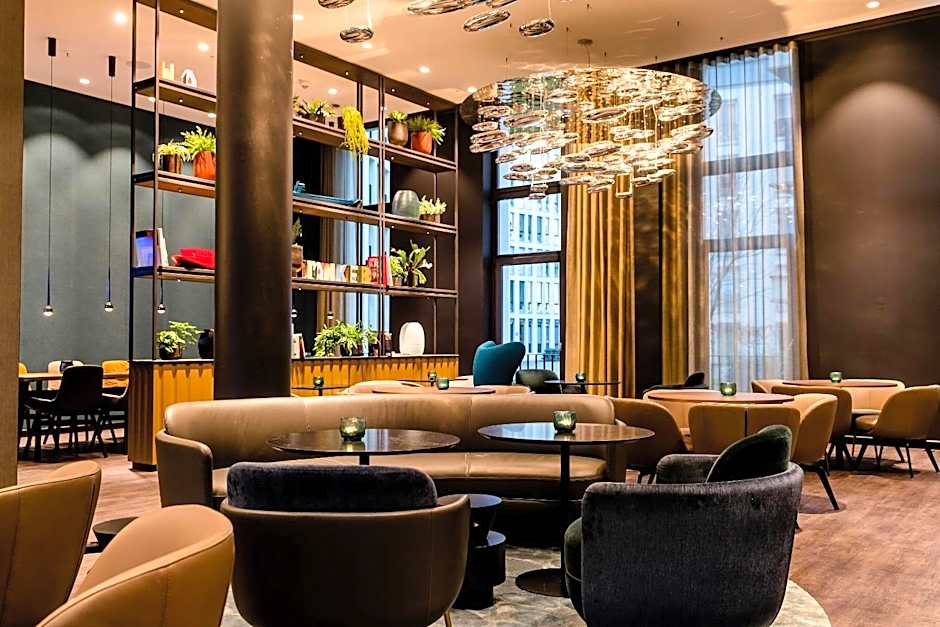 Motel One Köln-Altstadt