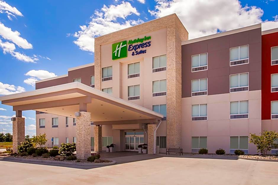 Holiday Inn Express & Suites Litchfield By IHG