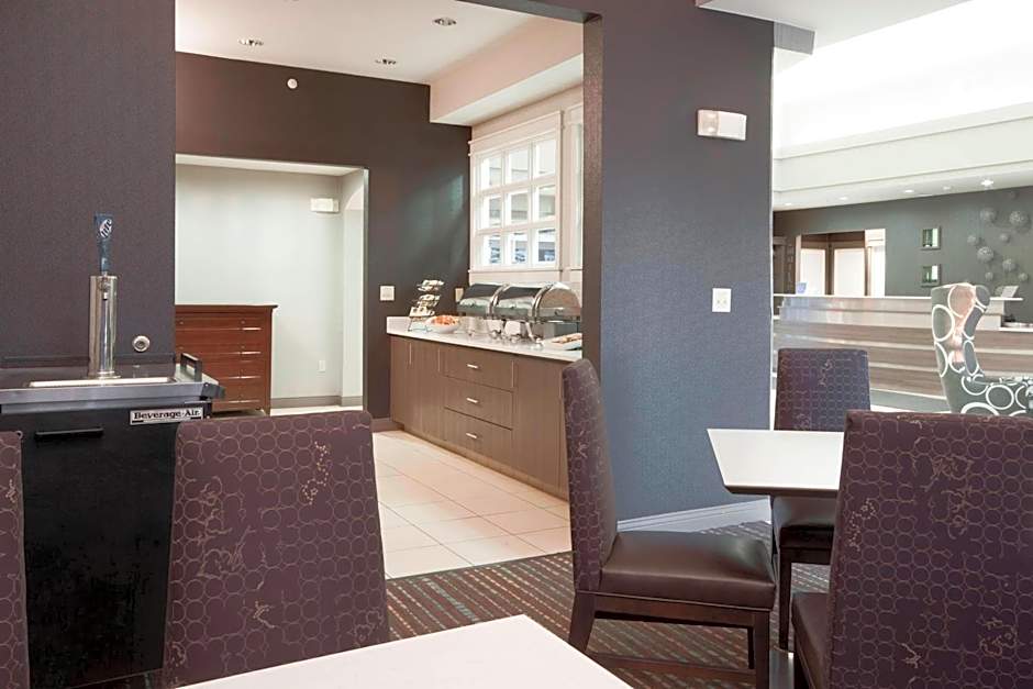 Residence Inn by Marriott Des Moines West at Jordan Creek Town Center