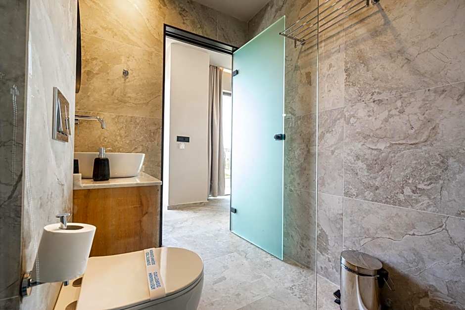 Pathos SeaSide Suites