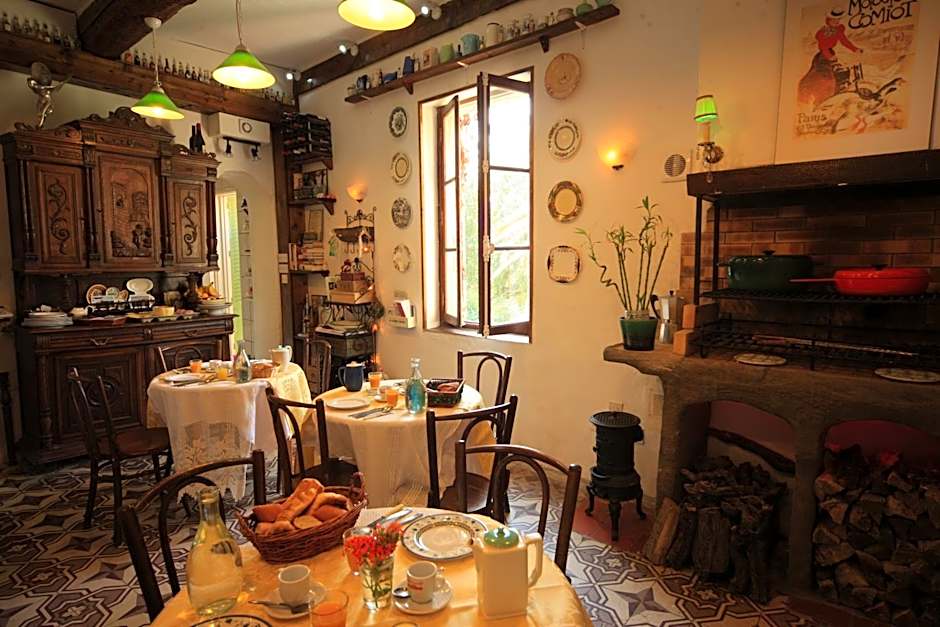 Maison De L'Orb