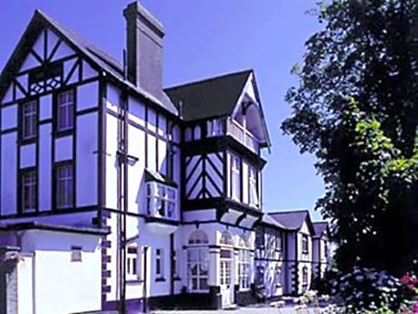 Rosemullion Hotel