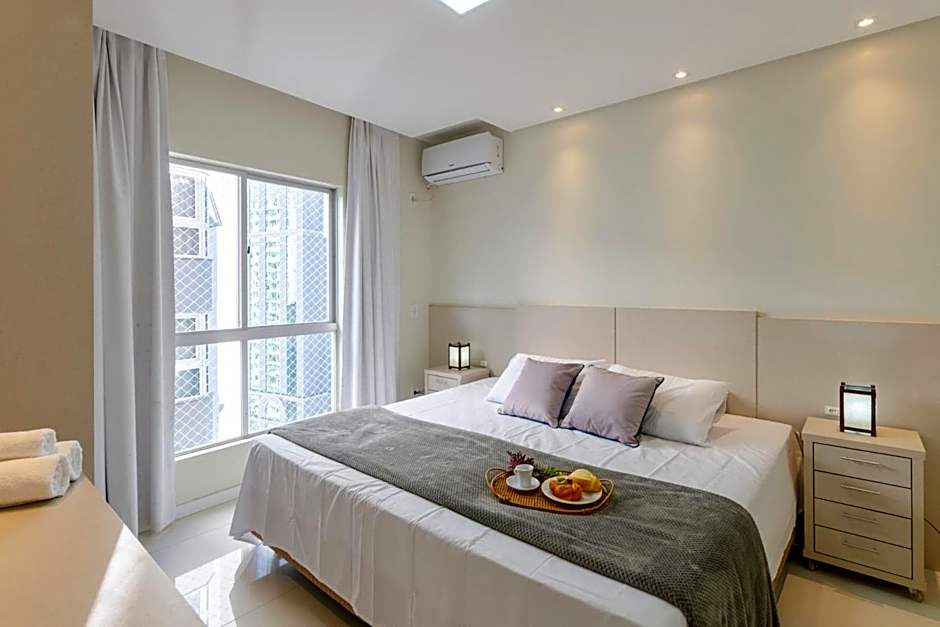 Apartamento pé na areia – 1 min da Praia Central