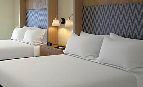 Suite Location Non-Smoking