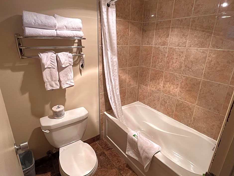 BCMInns - Peace River