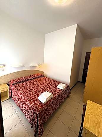 Economy Double or Twin Room