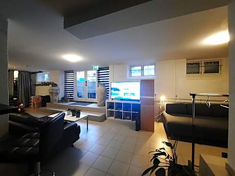 Sleeping capsule in a shared room