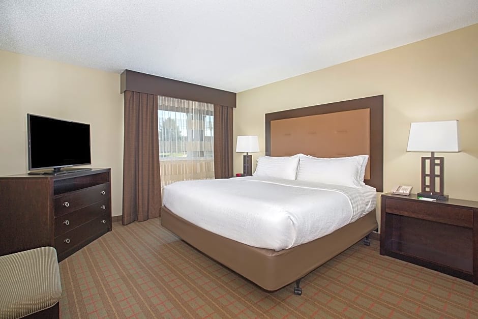 Holiday Inn Riverton-Convention Center