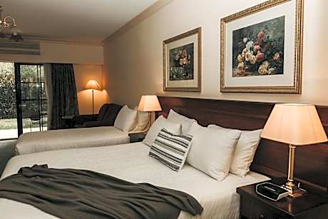 Triple Room with Garden View