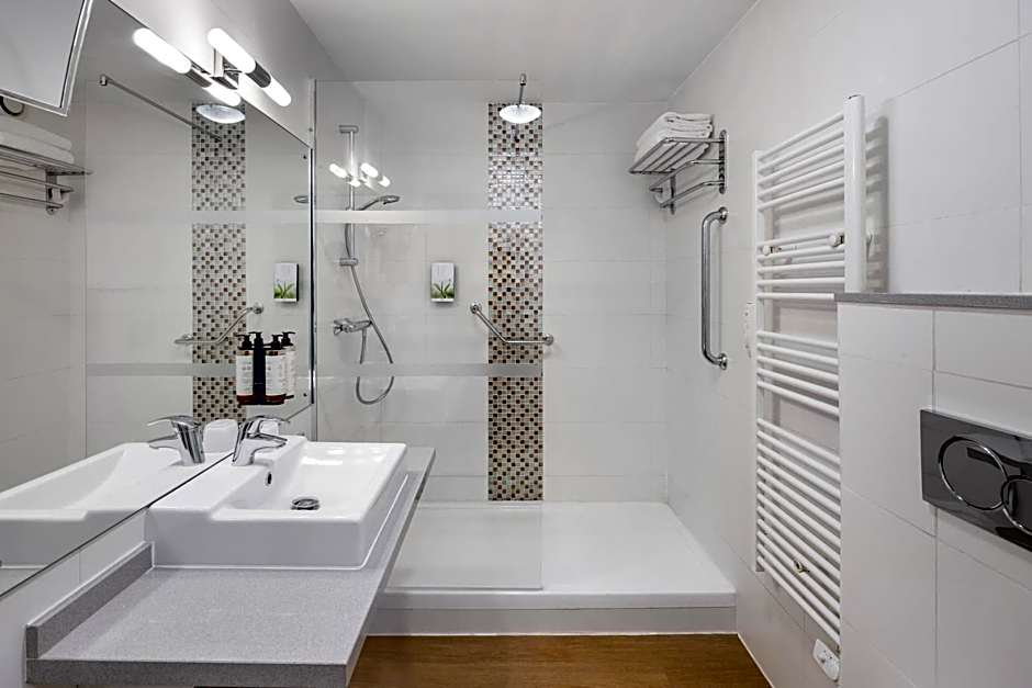 Royal Regency Paris Vincennes
