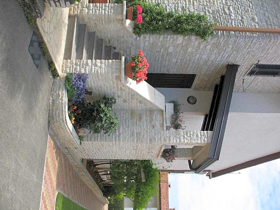 Apartmani Villa Otilija