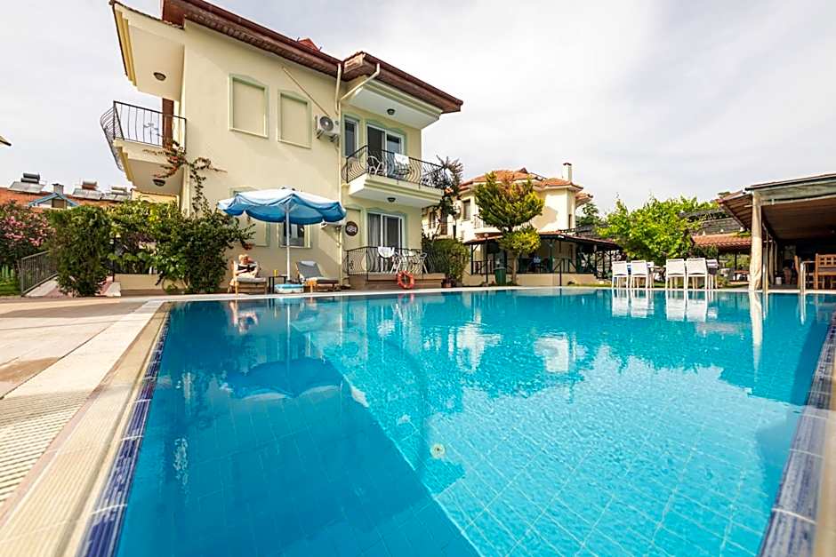 Dedeminn Garden Hotel