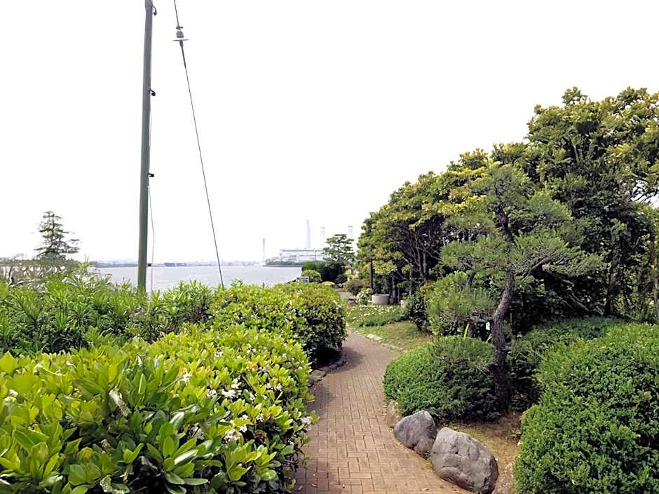 Toyoko Inn Yokohama Tsurumi-Eki Higashi-Guchi