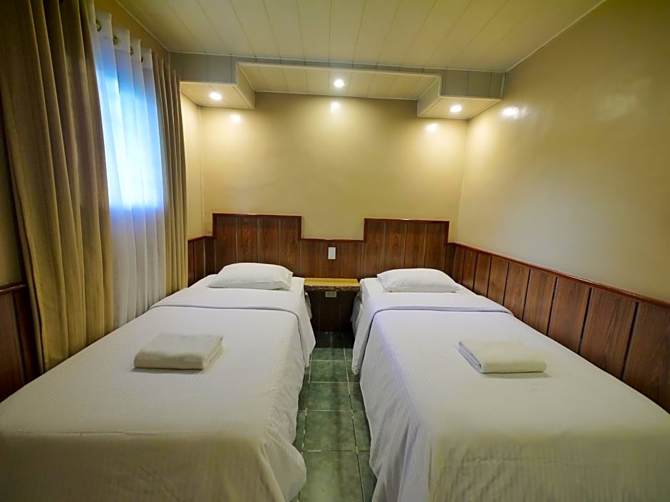 Mountain Lodge and Restaurant