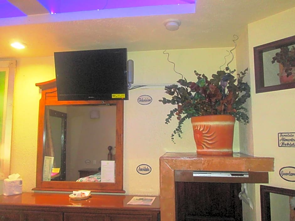 Hotel Real Azteca