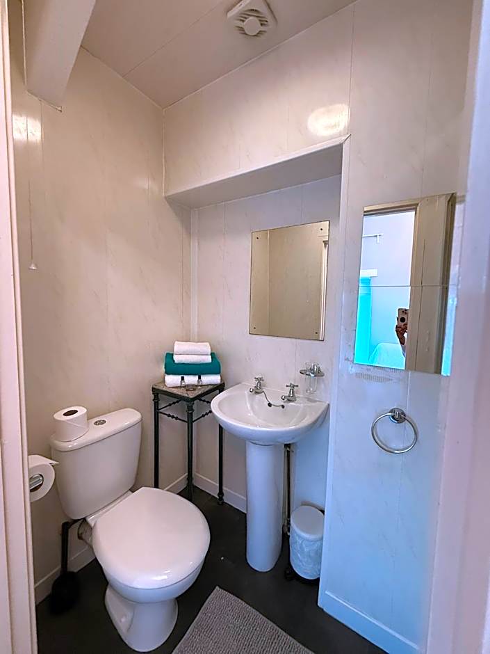 Sids restaurant and bar with rooms