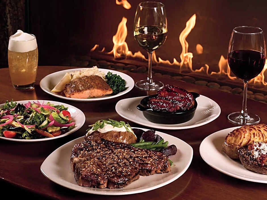 Wyndham Grand Fallsview Hotel