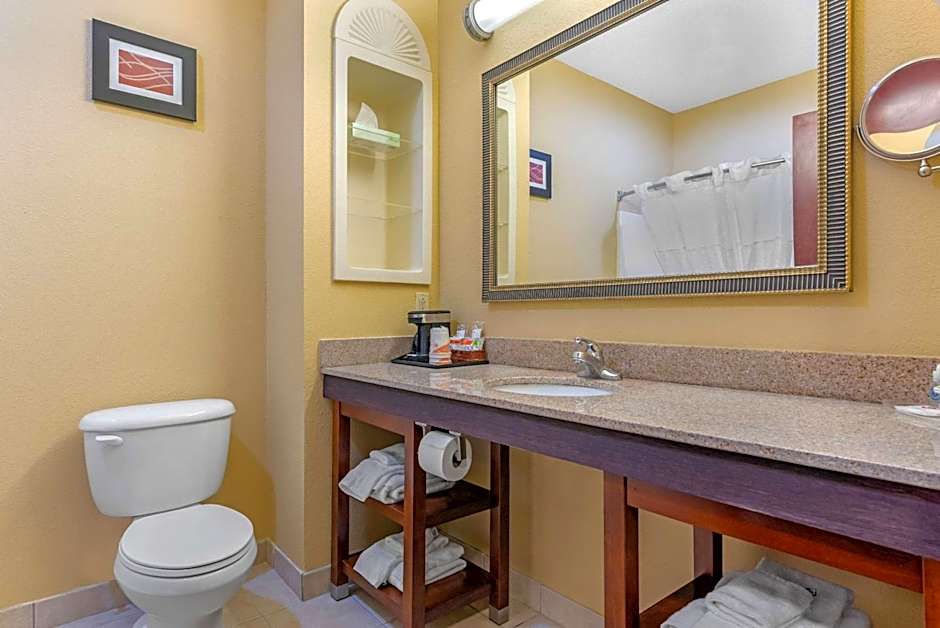 Comfort Suites Findlay I-75 near Sports Complex